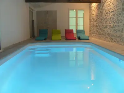 Piscine de l'établissement LE VAL DE RY ou située à proximité
