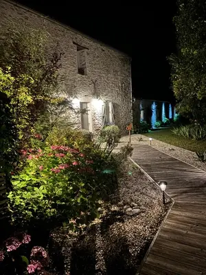 Jardin de l'établissement LE CLOS DE LA HOURSERIE