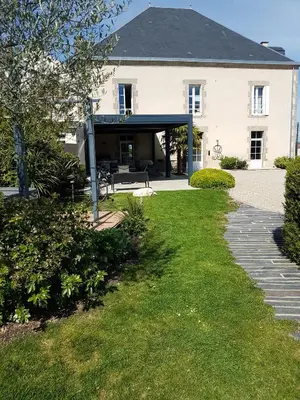 Jardin de l'établissement Gite - Studios Marie Barrault