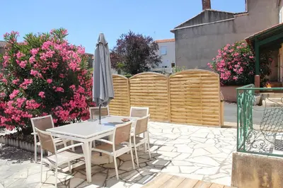 Terrasse ou espace extérieur de l'établissement La BLAUDIERE