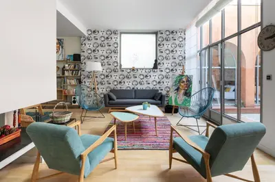 Coin salon dans l'établissement LE RIAD - Loft de 230 m2 au cœur de Nantes