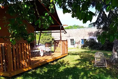 Jardin de l'établissement Le Lodge de Loge & Broc