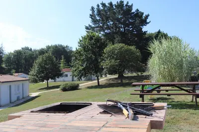 Jardin de l'établissement Village Vacances de Chantonnay