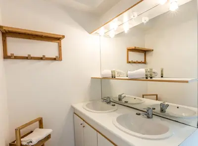 Salle de bains dans l'établissement Résid'Spa Loire & Sèvre