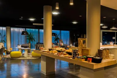 Nourriture dans l'hôtel ou à proximité
