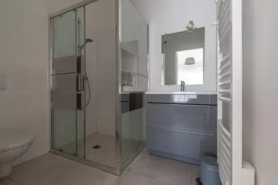 Salle de bains dans l'établissement La désirée