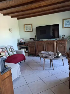 Télévision ou salle de divertissement dans l'établissement Au Coeur du Bocage Vendéen