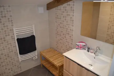 Salle de bains dans l'établissement Gîte de la Foye - Le magnolia