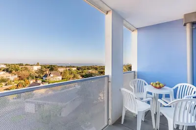 Balcon ou terrasse dans l'établissement Appart'City Confort Saint-Nazaire Océan