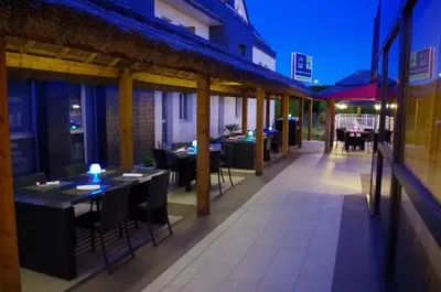 Restaurant ou autre lieu de restauration dans l'établissement Logis Hotels, Hôtel Aquilon, Saint-Nazaire