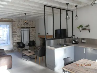Cuisine ou kitchenette dans l'établissement GITE IZALIN AVEC SPA A 20 min du Puy du Fou