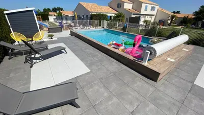 Piscine de l'établissement CAP L'OCÉAN ou située à proximité