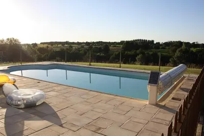Piscine de l'établissement Les CASAS La Champrenière ou située à proximité