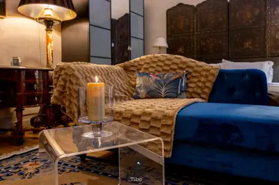 Coin salon dans l'établissement Terrasse Royale au Coeur de Nantes
