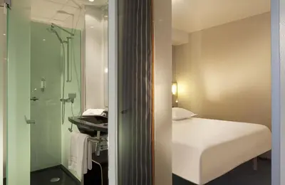 Salle de bains dans l'établissement Escale Oceania Nantes Aéroport