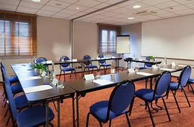 Espace de conférence ou salle de réunion dans l'établissement Escale Oceania Nantes Aéroport