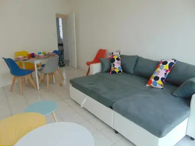 Coin salon dans l'établissement appartement vue sur mer