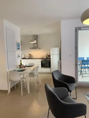 Cuisine ou kitchenette dans l'établissement LE CLOS SAINTE MARIE