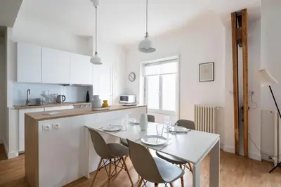 Cuisine ou kitchenette dans l'établissement Harmonie - Magnifique appt proche Cité des Congrès