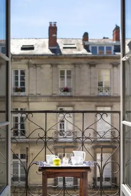 Balcon ou terrasse dans l'établissement Hôtel Voltaire Opéra