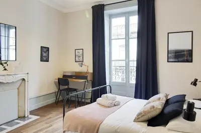 Un ou plusieurs lits dans un hébergement de l'établissement Sous Le Cèdre - Au cœur de Nantes