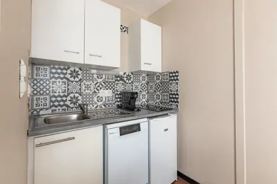 Cuisine ou kitchenette dans l'établissement Appart’City Confort Nantes Ouest Saint-Herblain