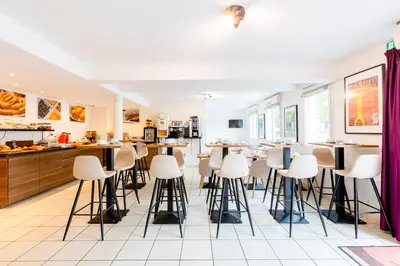 Cuisine ou kitchenette dans l'établissement Cerise Nantes Atlantis