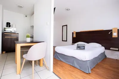 Un ou plusieurs lits dans un hébergement de l'établissement Cerise Nantes Atlantis