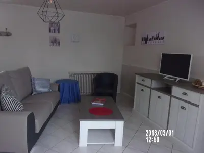 Télévision ou salle de divertissement dans l'établissement La Limouz