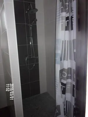 Salle de bains dans l'établissement La Limouz