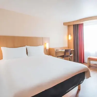 ibis Nantes Centre Tour Bretagne
