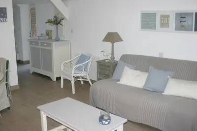 Coin salon dans l'établissement Villa traditionnelle pour 8 - 550m de la plage