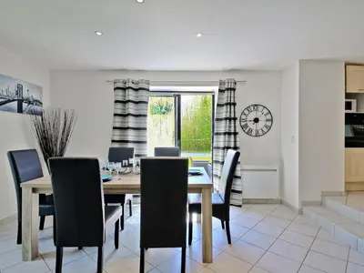 Cuisine ou kitchenette dans l'établissement Holiday Home Le Graffi'Ty by Interhome