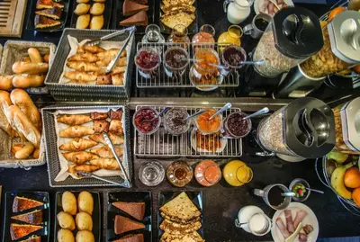 Nourriture dans l'hôtel ou à proximité