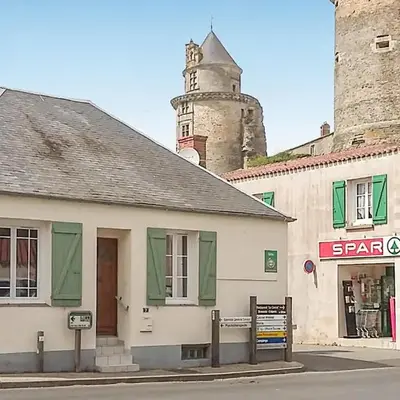 2 Bedroom Stunning Home In Apremont