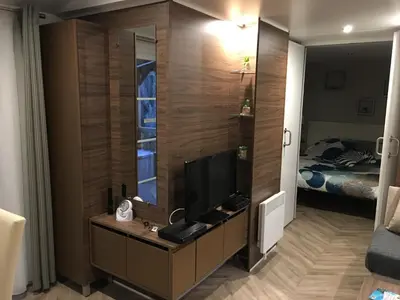 Un ou plusieurs lits dans un hébergement de l'établissement Mobilhome familial 6 à 7 p 3 chambres 42 m2 Saint Brévin Les Pierres Couchées
