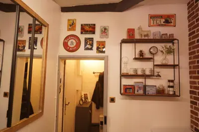 Plan de l'établissement Maisonnette atypique en triplex au calme hyper-centre place du Ralliement