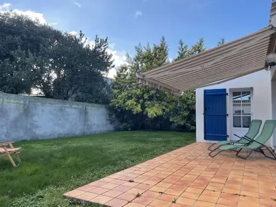 Jardin de l'établissement Maison avec jardin clos et terrasse, proche plage et commerces, 5 couchages, Noirmoutier-en-l'Île - FR-1-224B-83