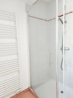 Salle de bains dans l'établissement Gîte La Pâquerie