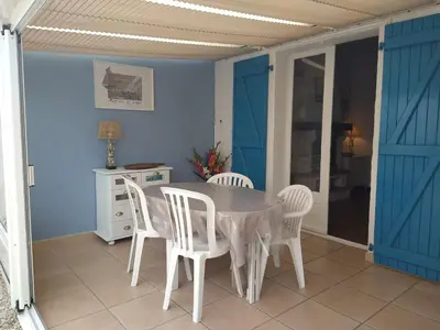 Plan de l'établissement Maison 3 pièces avec véranda et jardin, à 300m de la plage - La Guérinière - FR-1-224B-98