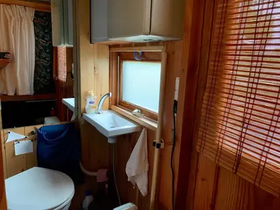 Salle de bains dans l'établissement La Toue de Blain