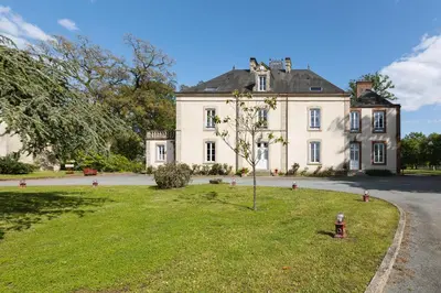 Jardin de l'établissement Château de la Richerie - proche Puy du Fou