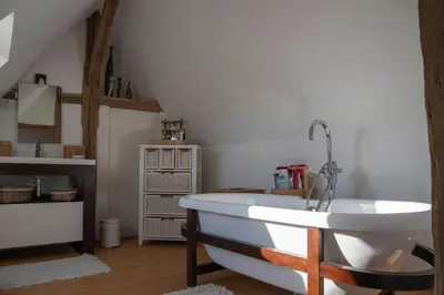 Cuisine ou kitchenette dans l'établissement BELLILOIRE, Chambre à la campagne