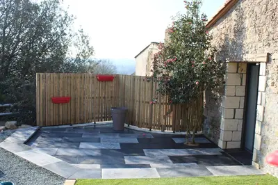 Jardin de l'établissement ATELIER 85