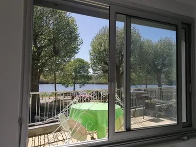 Balcon ou terrasse dans l'établissement Le bord de Loire