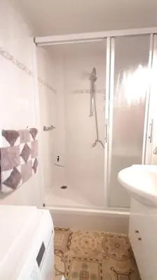 Salle de bains dans l'établissement GRAND CAP Appartement 2 chambres vue mer