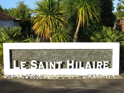 Plan de l'établissement Résidence avec piscine, chalet pour 6
