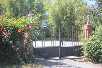 Jardin de l'établissement L EntreDeux