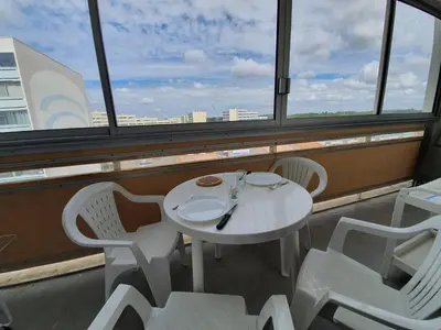 Balcon ou terrasse dans l'établissement Studio refait à neuf, 4 couchages, plage immédiate - FR-1-224C-135