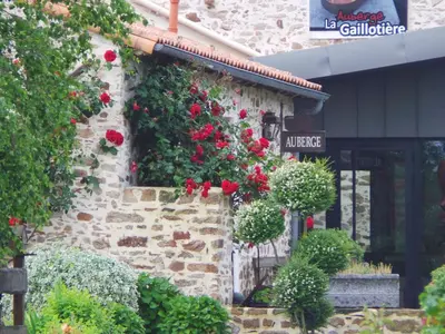 Jardin de l'établissement Gîte de caractère au cœur des vignes avec jardin, vélos et équipements bébé - FR-1-306-796